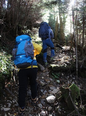 聖岳　光岳　易老岳　キャンプ　テント　山小屋